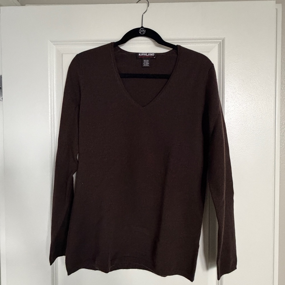 Kirkland Signature Women's V-Neck Sweater in Rich Brown